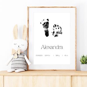 Personalisierter Baby Abdruck Poster | Geburtsbild mit Namen & Daten | Geschenk zur Geburt oder Taufe | A4/A3 mit Rahmen oder digital