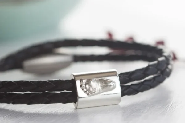 lederarmband-fussabdruck-baby